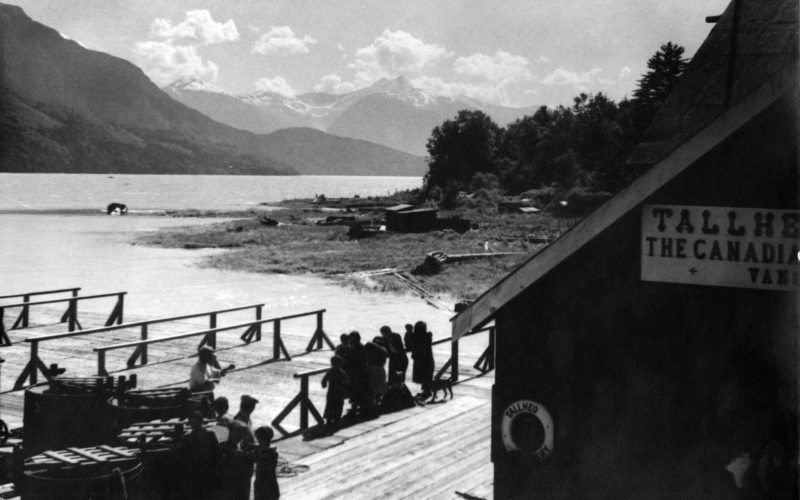 Quais et supports à filets à la conserverie Tallheo.